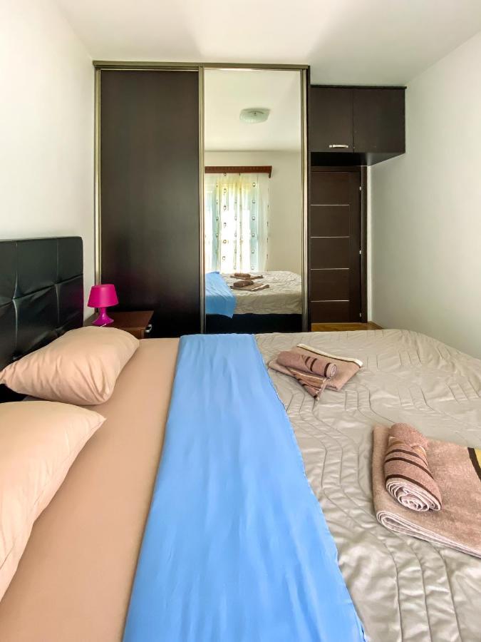 Luka Bu2 Apartment Budva
