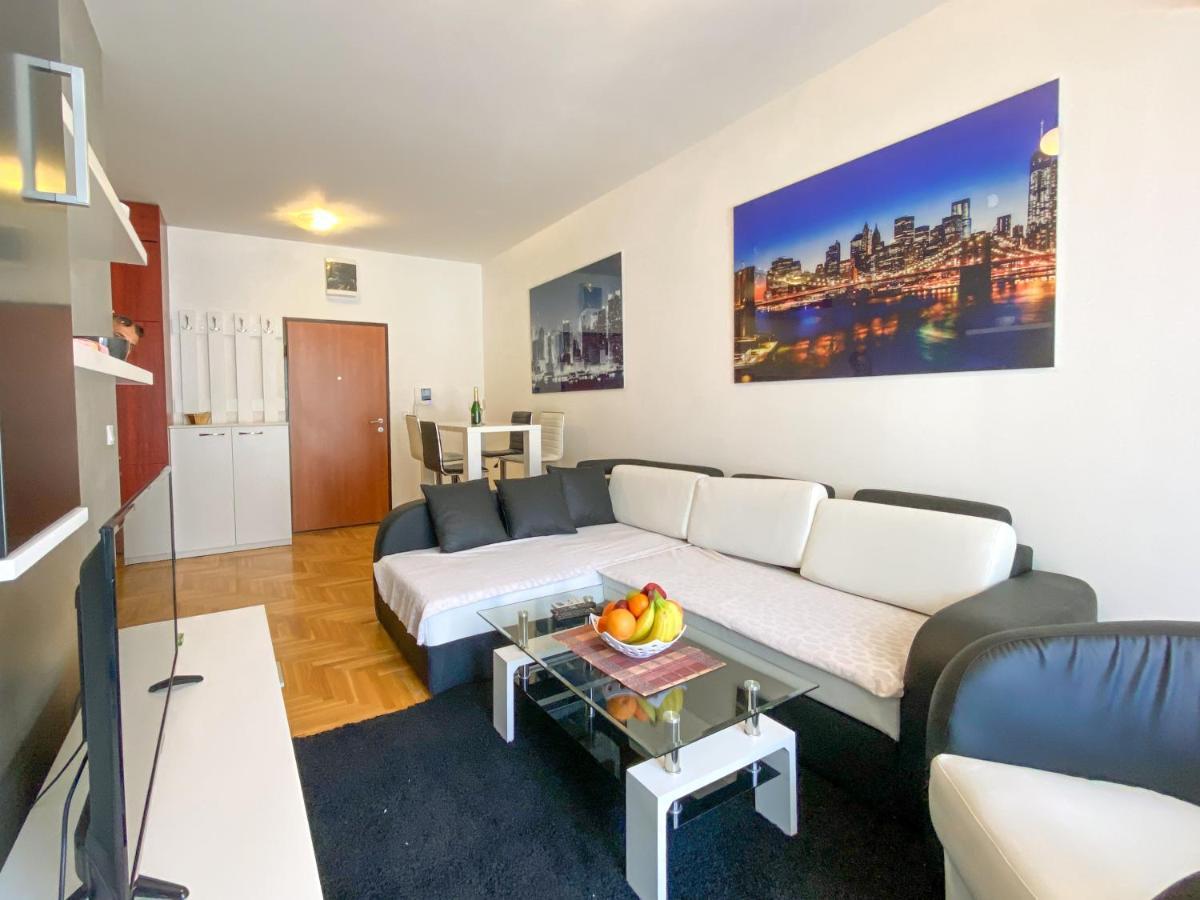 Luka Bu2 Apartment *